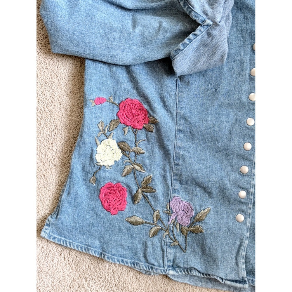 Floral Embroidered Denim Shirt Light Wash Blue Large 90's Butter Mom - Picture 4 of 10
